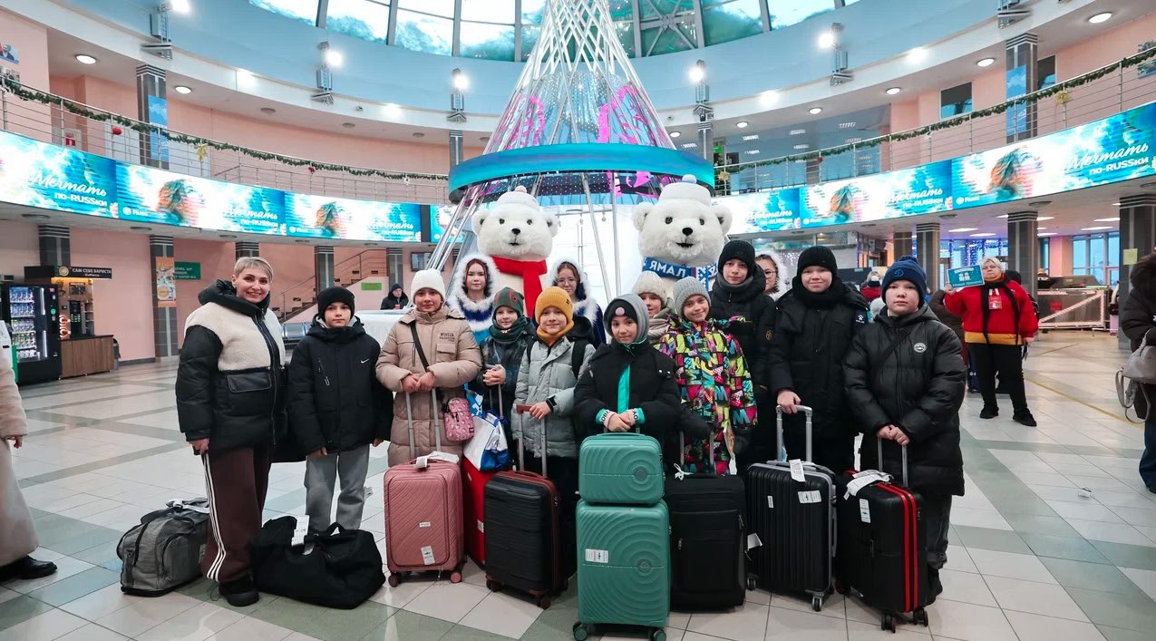 59 новоуренгойских школьников – участники Губернаторской ёлки 59 новоуренгойских школьников – участники Губернаторской ёлки