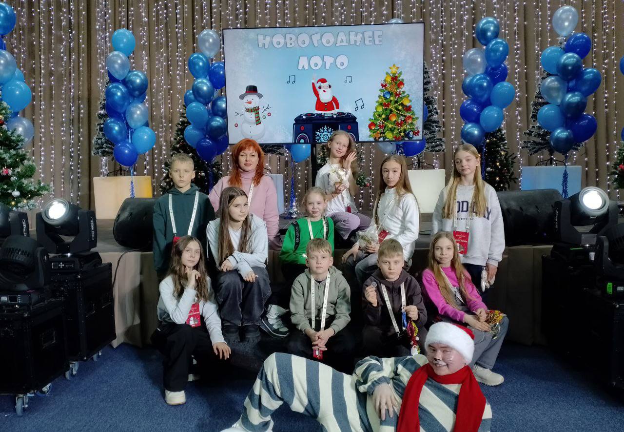 59 новоуренгойских школьников – участники Губернаторской ёлки 59 новоуренгойских школьников – участники Губернаторской ёлки