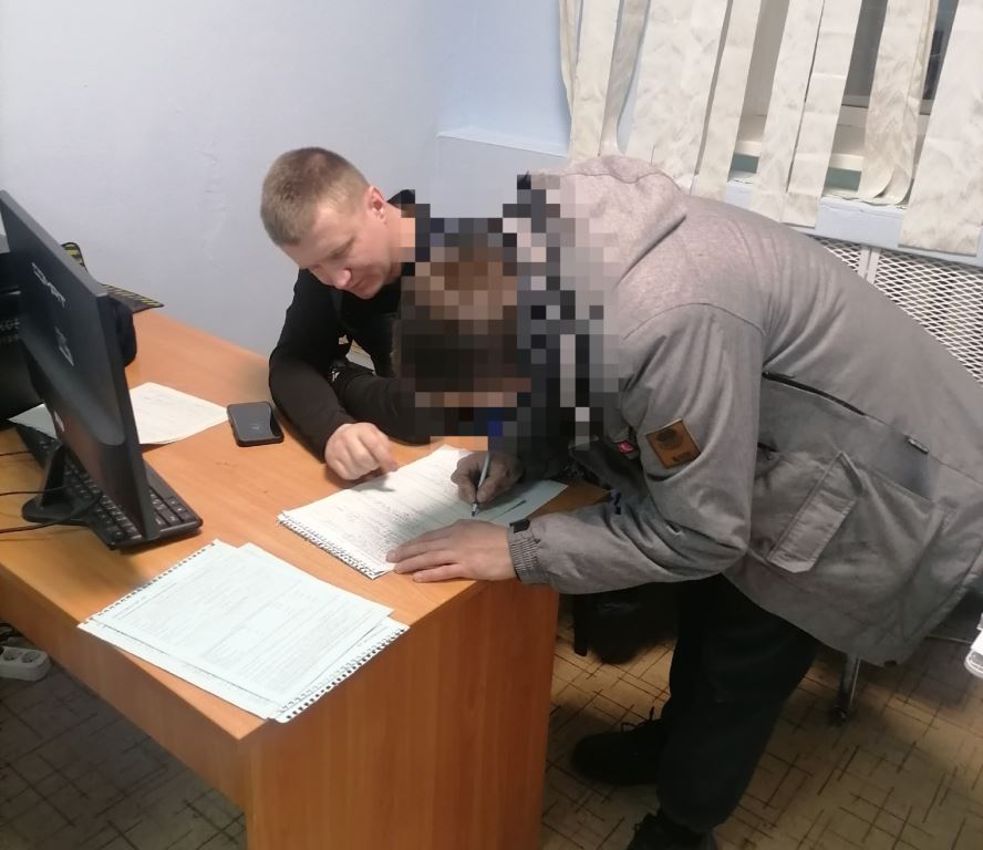 Салехардские автоинспекторы выявили злостного неплательщика штрафов за нарушения ПДД