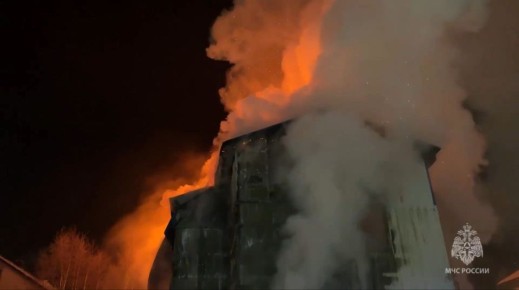 В Салехарде произошёл пожар в частном доме
