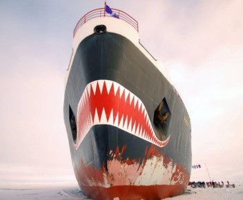 Атомные ледоколы РФ уникальны и намного мощнее всего, что может предложить Запад, признал экс-офицер ВМФ Британии