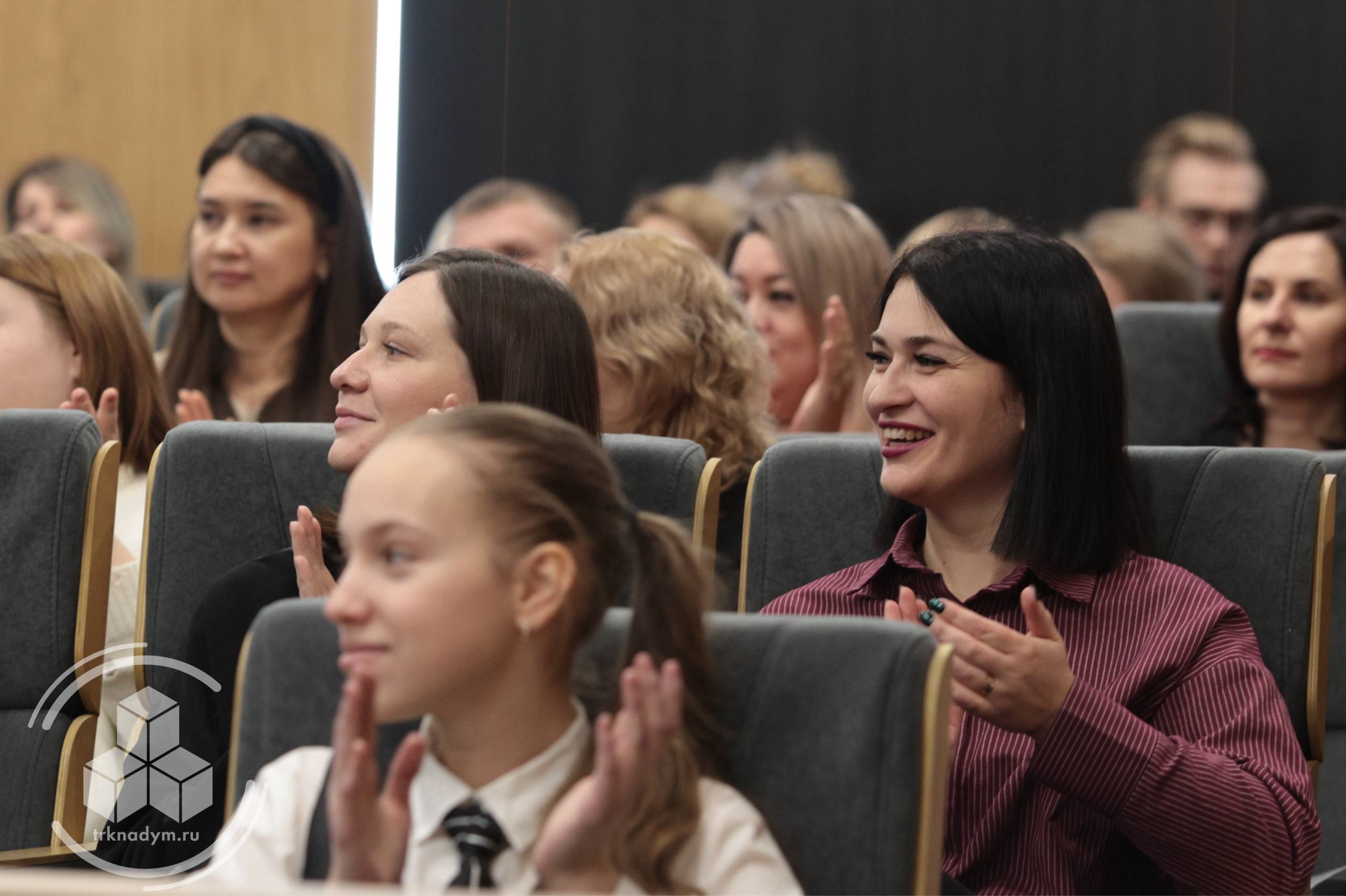 В Надыме состоялась торжественная церемония вручения знака общественного признания «Успех года - 2025» В Надыме состоялась торжественная церемония вручения знака общественного признания «Успех года - 2025»