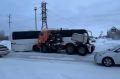 В промзоне Ноябрьска столкнулись Камаз и пассажирский автобус