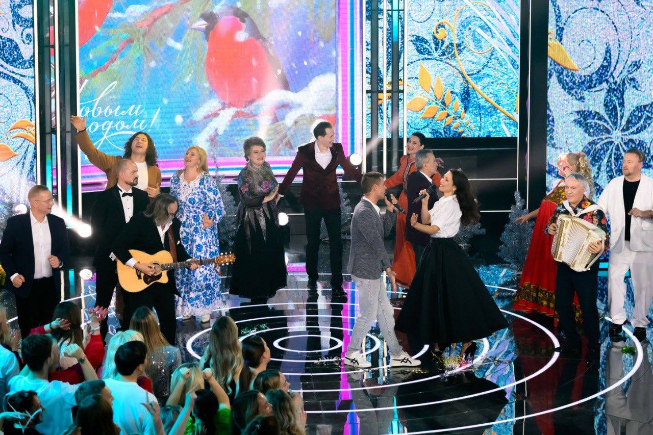 Провожаем 2025-й год вместе, по-настоящему, от всей души! Провожаем 2025-й год вместе, по-настоящему, от всей души!