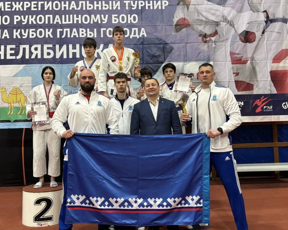 5 наград у ямальцев на межрегиональных соревнованиях по рукопашному бою