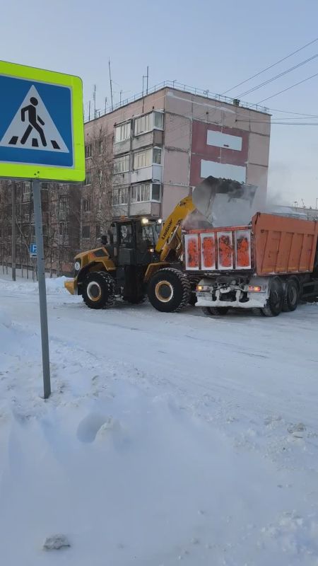 Алексей Романов: Пока ноябряне отдыхают на каникулах, приводим город в порядок после снегопада и перемётов