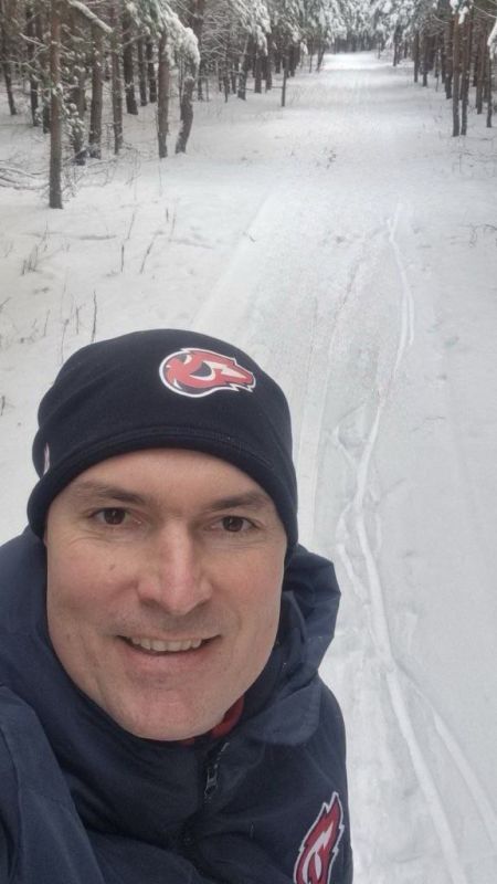 Генеральный директор Спортивного общества "ФАКЕЛ ЯМАЛ" Николай Капранов поддержал флешмоб #ЯмалСпорт2026, который запустил Алексей Щелконогов