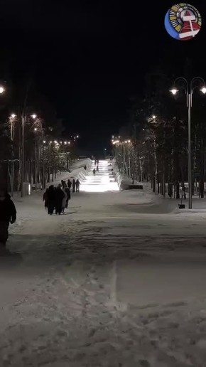 Центральная лестница в Ноябрьск-парке стала ярче!