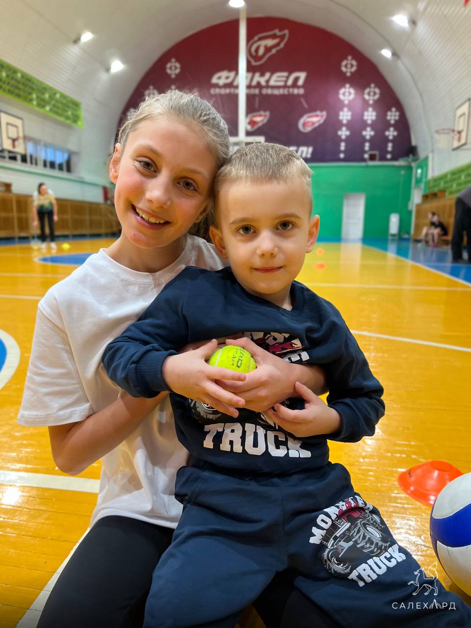 Нянчиться больше не надо. Свой второй день рождения Дарина Румянцева встретила на спортплощадке Нянчиться больше не надо. Свой второй день рождения Дарина Румянцева встретила на спортплощадке