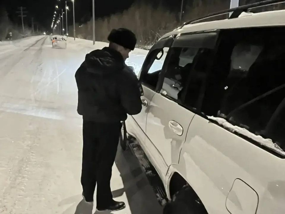 Пуровские автоинспекторы проверили безопасность юных пассажиров