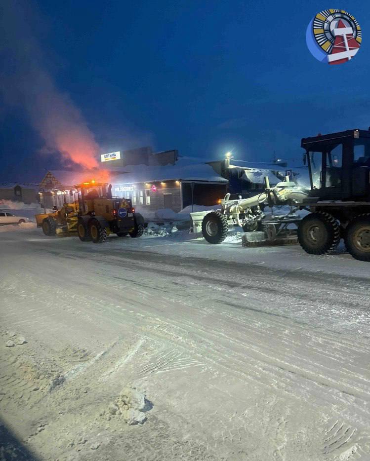Уборка города в дни новогодних каникул продолжается Уборка города в дни новогодних каникул продолжается