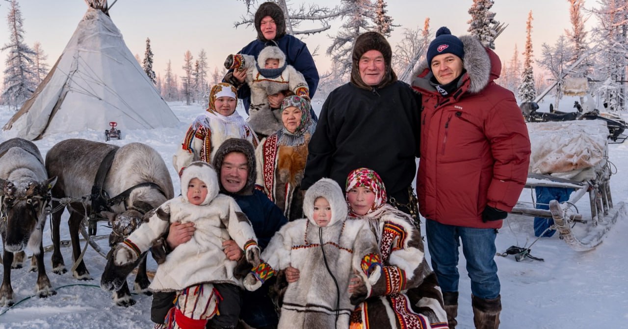 Собственный чум и нарты в подарок от округа получила семья Вэненго Собственный чум и нарты в подарок от округа получила семья Вэненго