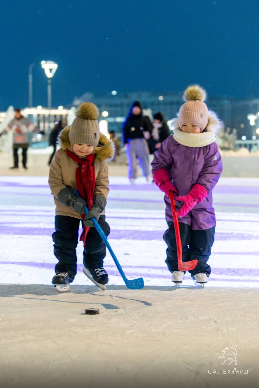 Не просто каток: Глава Салехарда и «Движение Первых» обсудили будущее города на льду Не просто каток: Глава Салехарда и «Движение Первых» обсудили будущее города на льду