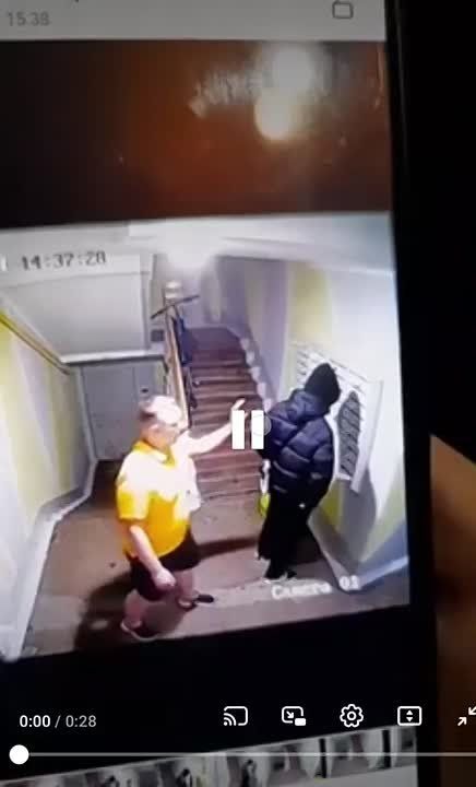 В Новом Уренгое следователи выясняют обстоятельства нападения мужчины на несовершеннолетнего