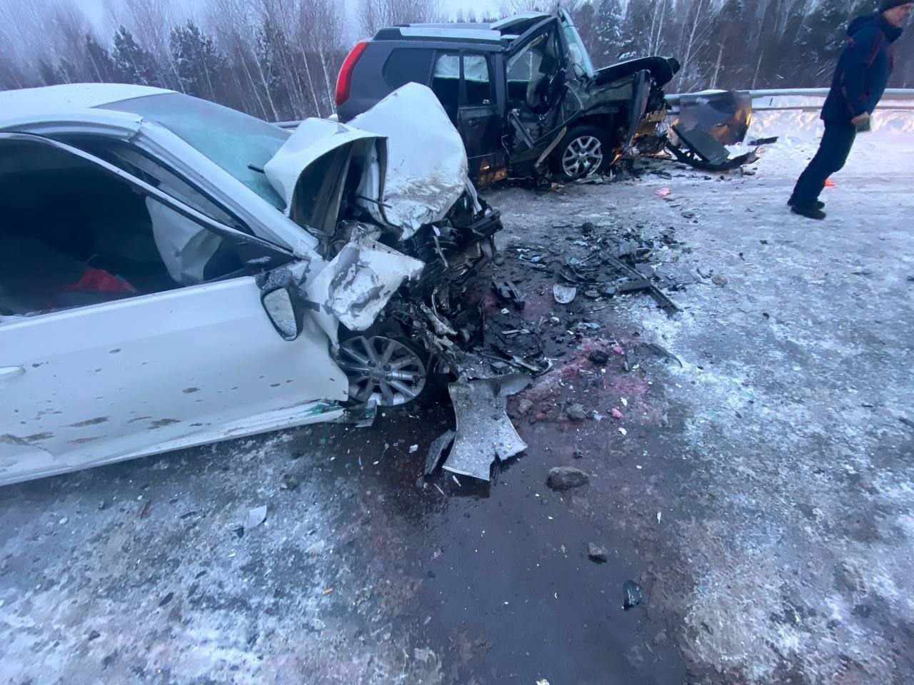 Иномарка с ямальскими номерами попала в смертельное ДТП в Тюменской области Иномарка с ямальскими номерами попала в смертельное ДТП в Тюменской области