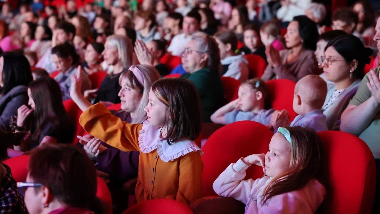 Горячее сердце, любовь и молитва растопили лёд Горячее сердце, любовь и молитва растопили лёд