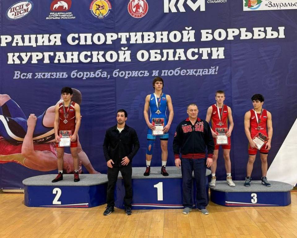Ямальские борцы завоевали 6 наград на первенстве Урала