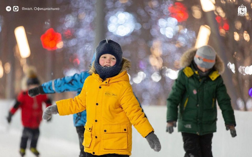 Cамый большой каток на Ямале уже посетили более 10 тысяч человек