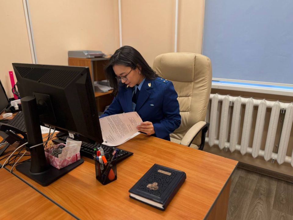 По иску прокурора Шурышкарского района восстановлены права женщины на получение пособий по беременности и родам