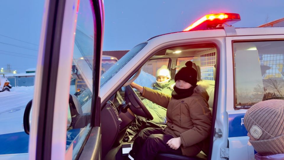 Второклассники губкинского лицея посетили экскурсию в Госавтоинспекцию