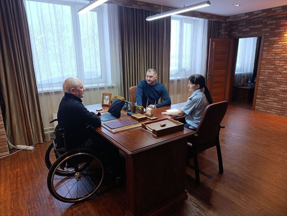 Ноябрьские автоинспекторы провели рабочую встречу с представителями транспортного предприятия