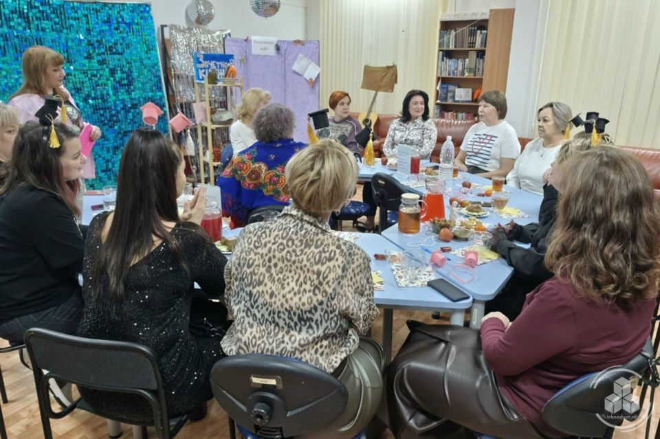 В центре библиотечного обслуживания п. Пангоды состоялась «Зачётная вечеринка», посвящённая Дню студента