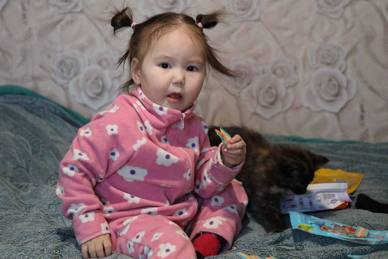 В Мужах навестил подшефную семью участника спецоперации Сергея И. Ямалец уже два года находится на передовой В Мужах навестил подшефную семью участника спецоперации Сергея И. Ямалец уже два года находится на передовой