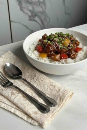 Мясо с рисом по-китайски