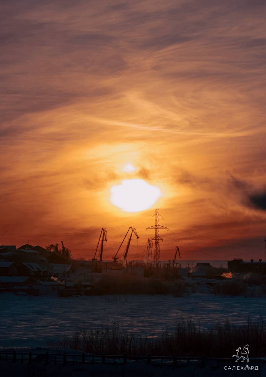 Даже самый суровый мороз отступает перед красотой заката — Салехард умеет согревать по-своему