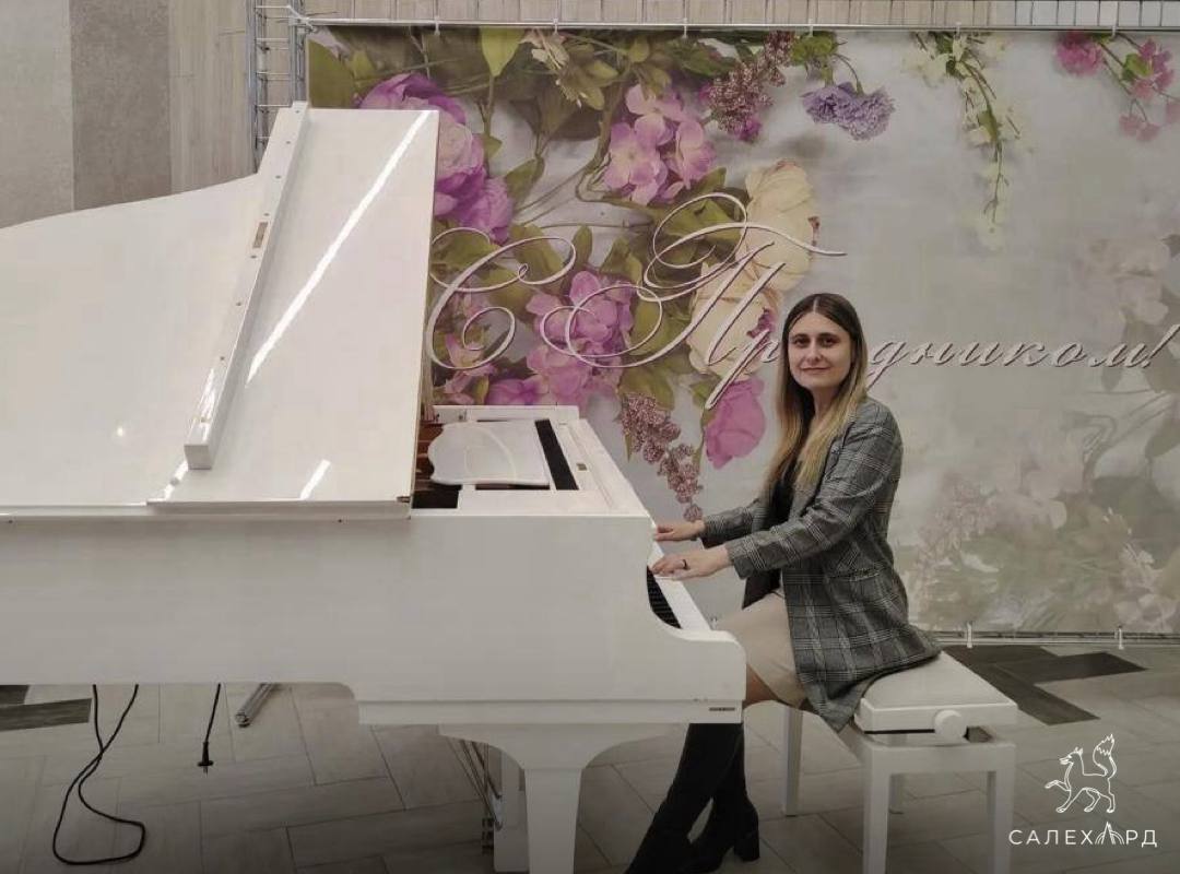 Поехала сиять. Уже завтра в Губкинком начнется окружной конкурс профессионального мастерства «Воспитатель года Ямала — 2026»