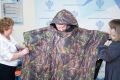 С заботой из Салехарда: жительницы города шьют пончо для бойцов СВО