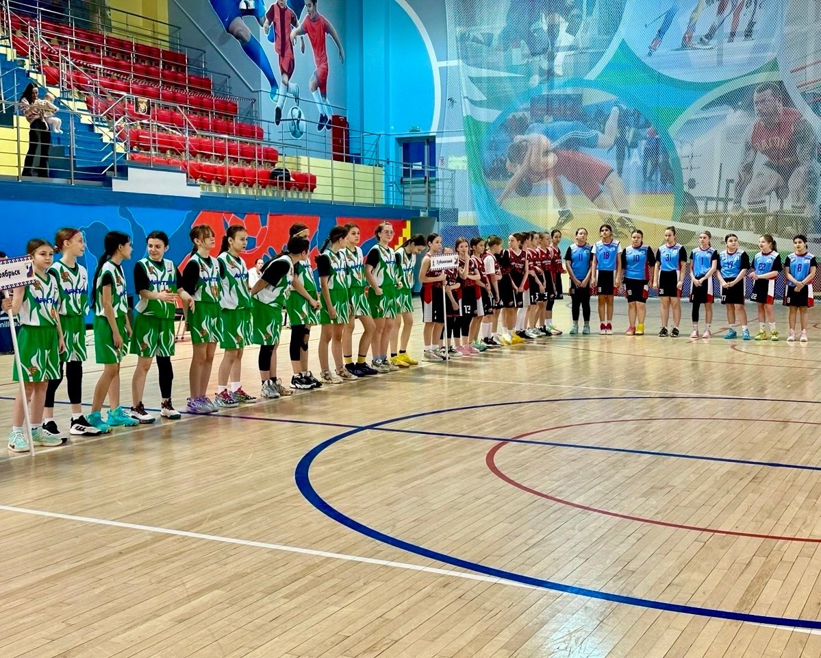 В Губкинском подвели итоги первенства округа по баскетболу В Губкинском подвели итоги первенства округа по баскетболу