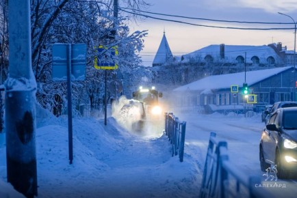 Уборка снега в городе. График уборки формируется ежедневно с учётом погоды и обращений жителей