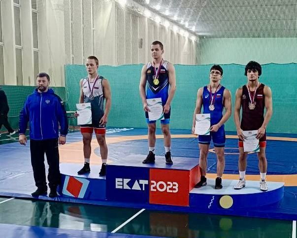 Ямальские борцы греко-римского стиля завоевали четыре медали на первенстве Урала