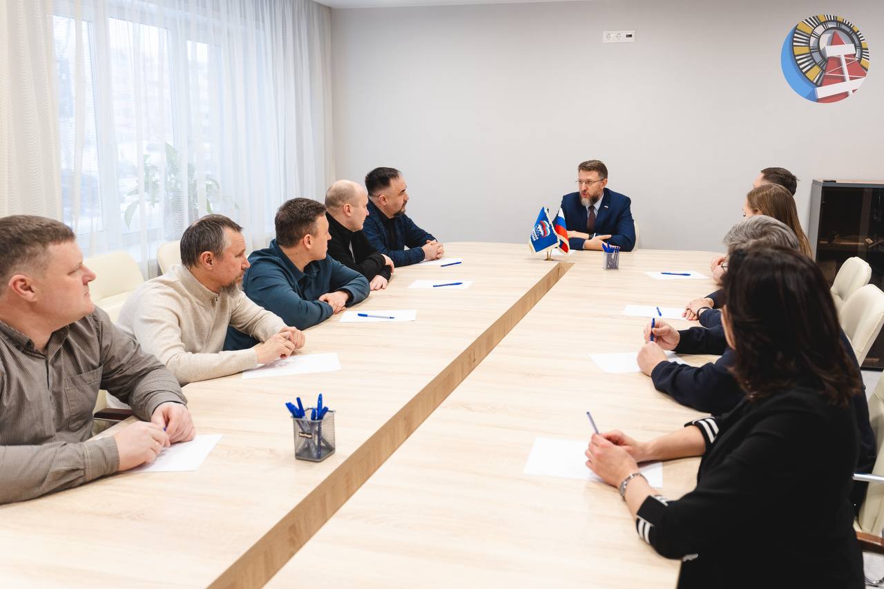 Депутат Государственной Думы Дмитрий Погорелый с рабочим визитом посетил Ноябрьск Депутат Государственной Думы Дмитрий Погорелый с рабочим визитом посетил Ноябрьск