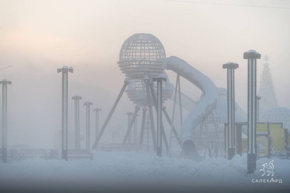 …Туман скрывает очертания, солнце - открывает детали