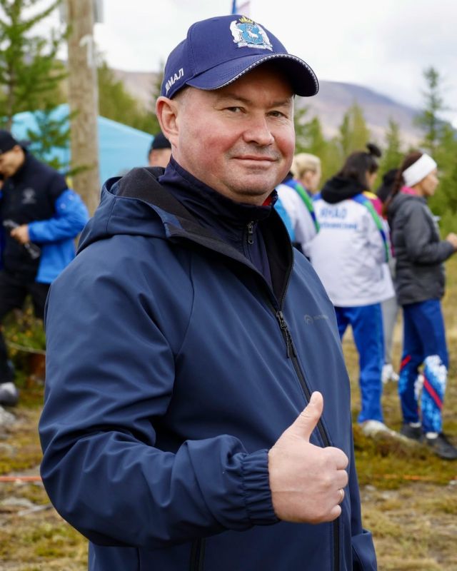 ������� ������������ � 50-������ ������� ��������� ���� �������