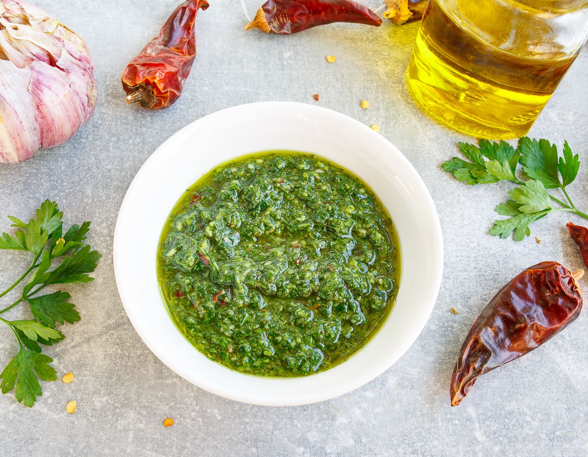 Соус чимичурри: секреты аргентинского вкуса с яркими нотками