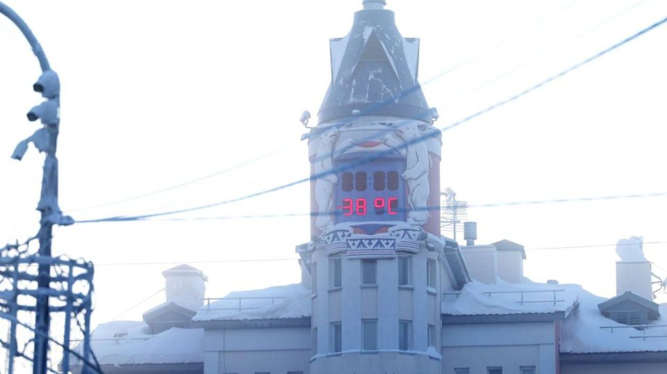 ������ ����, ��������. ����������� ������� � �������� �� -30� �� -17�C, ����� 2�4 �/�, ������� � �������� �� 8. �� ��������� � ��� -35�C ���� ��� ������ ��������, �� � ����������