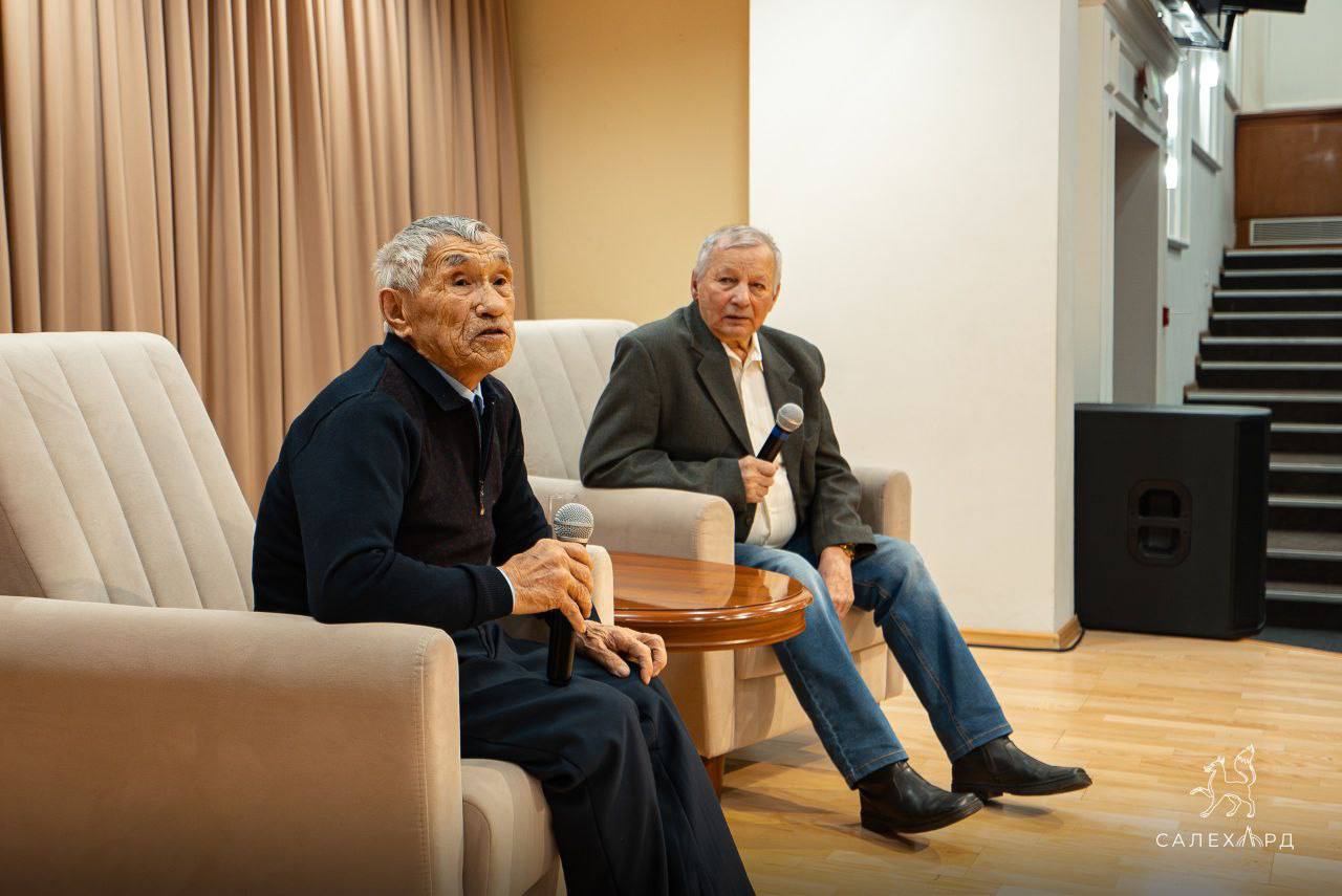 Алексей Титовский: Сегодня в МВК им. И.С. Шемановского прошла очень теплая встреча с участниками уникального лыжного перехода — Марком Рохтымовым и Николаем Гилёвым Алексей Титовский: Сегодня в МВК им. И.С. Шемановского прошла очень теплая встреча с участниками уникального лыжного перехода — Марком Рохтымовым и Николаем Гилёвым