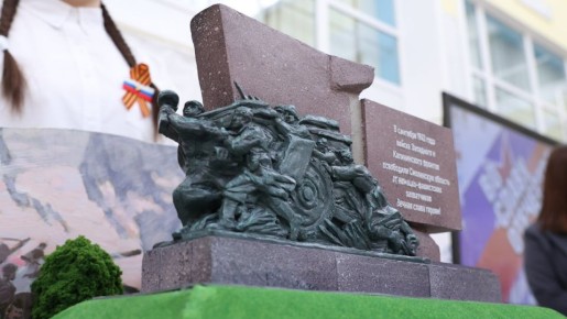 В Муравленко восьмиклассники представили макеты памятников и обелисков городов-героев и городов воинской славы