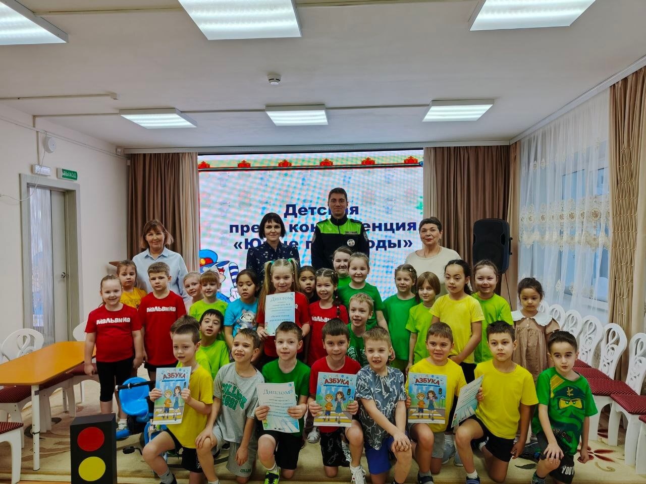 За прошедшие сутки сотрудники Госавтоинспекции выявили 315 нарушений ПДД, в их числе: За прошедшие сутки сотрудники Госавтоинспекции выявили 315 нарушений ПДД, в их числе: