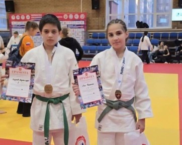 Две награды отправились в округ с первенства Урала по дзюдо