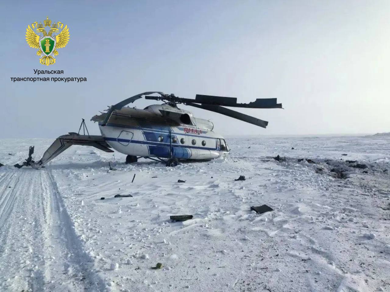 Вертолет Ми-8 совершил жесткую посадку на Ямале