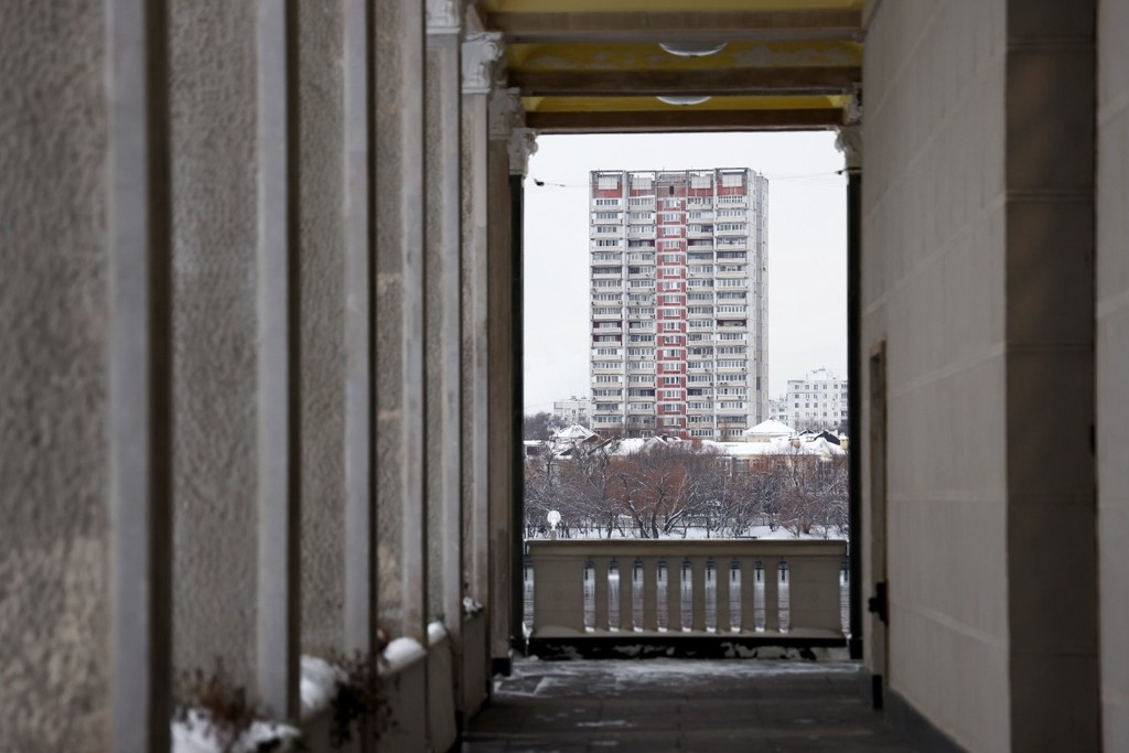 Почему многоквартирные дома не для молельных комнат: взгляды Фадеева