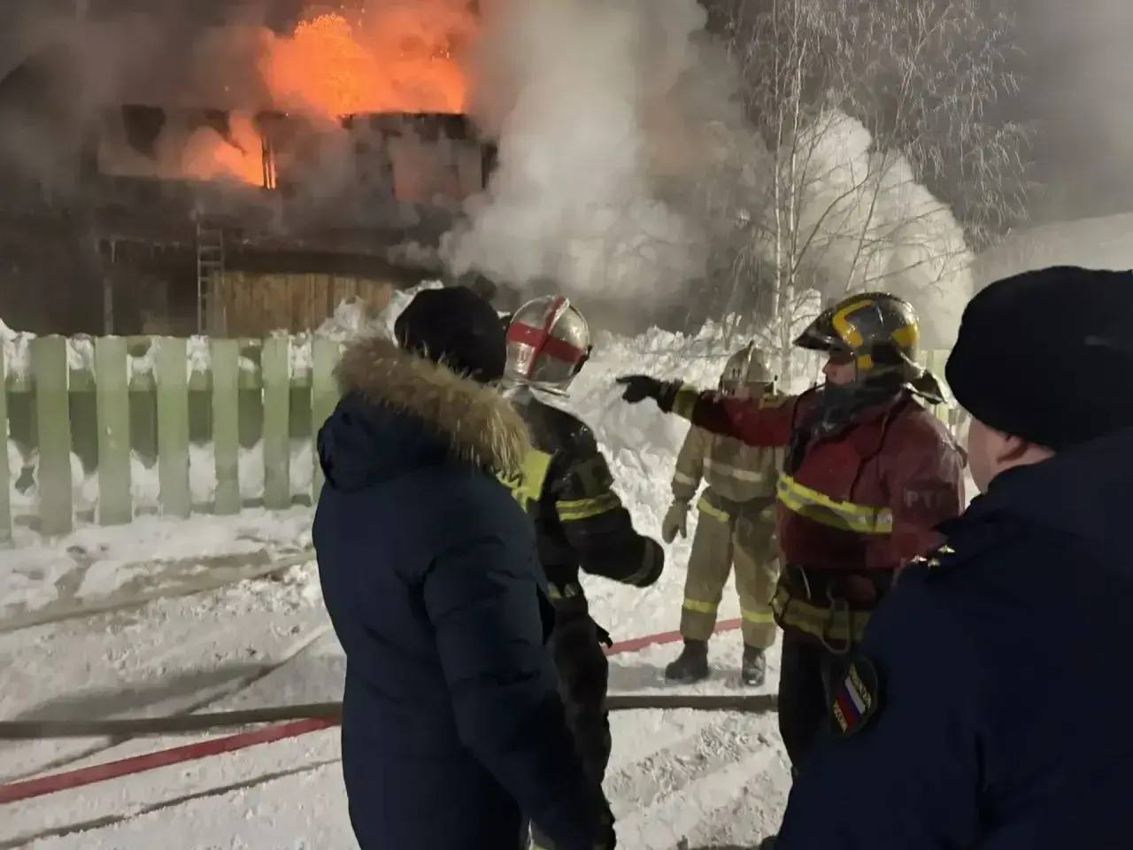 Прокуратура взяла под контроль проверку обстоятельств пожара в Тарко-Сале, в результате которого погиб ребёнок Прокуратура взяла под контроль проверку обстоятельств пожара в Тарко-Сале, в результате которого погиб ребёнок