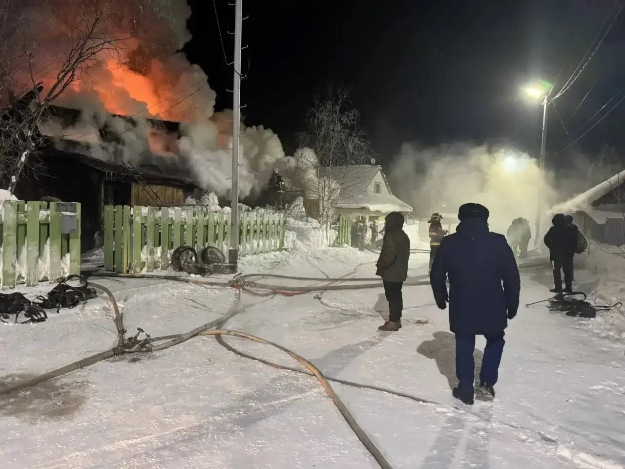 Прокуратурой контролируется проверка обстоятельств пожара в частном доме в Тарко-Сале Прокуратурой контролируется проверка обстоятельств пожара в частном доме в Тарко-Сале
