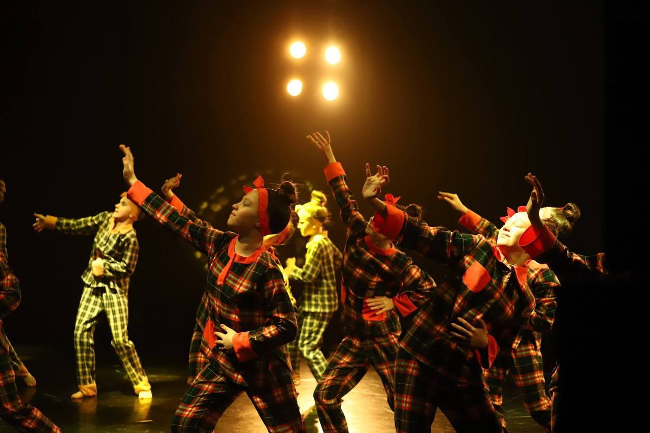 В Ноябрьске готовятся встретить главное творческое событие весны — XXIX Городской фестиваль детского эстрадного творчества «Северное сияние В Ноябрьске готовятся встретить главное творческое событие весны — XXIX Городской фестиваль детского эстрадного творчества «Северное сияние