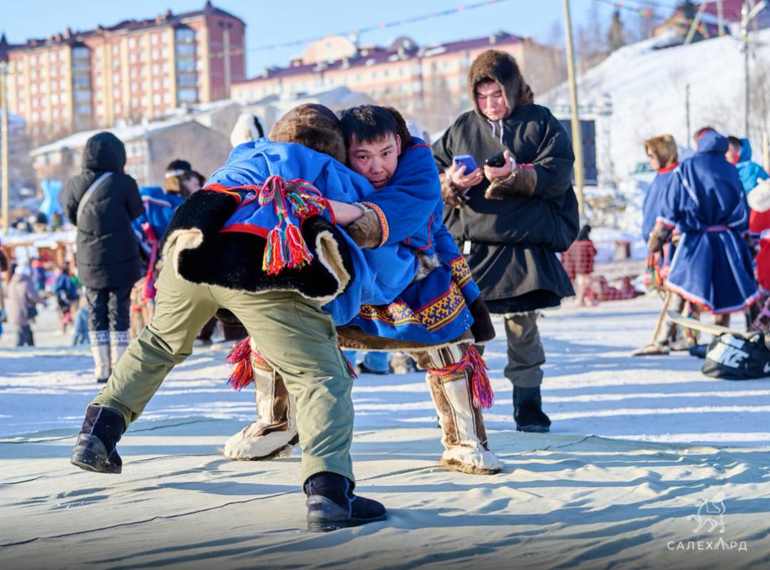 Программа Дня оленевода в Салехарде: гонки на оленях, гастрофестиваль, 30 тематических чумов Программа Дня оленевода в Салехарде: гонки на оленях, гастрофестиваль, 30 тематических чумов