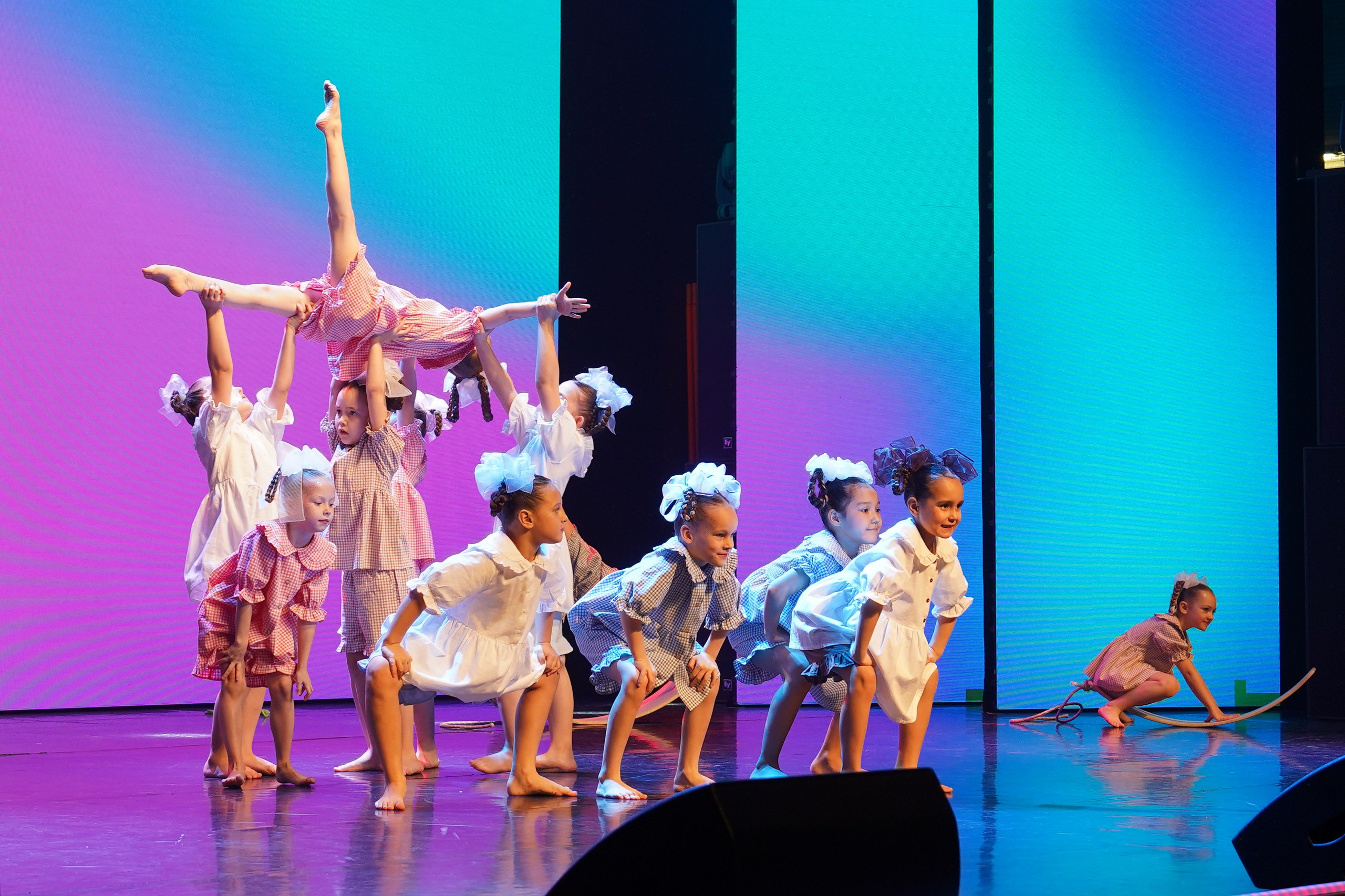 В Ноябрьске в 29-й раз проходит фестиваль детского эстрадного творчества «Северное сияние» В Ноябрьске в 29-й раз проходит фестиваль детского эстрадного творчества «Северное сияние»